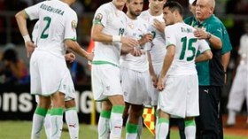 الكاف  تلغي  إنذاراتها  تجاه  خماسي  المنتخب  الجزائري