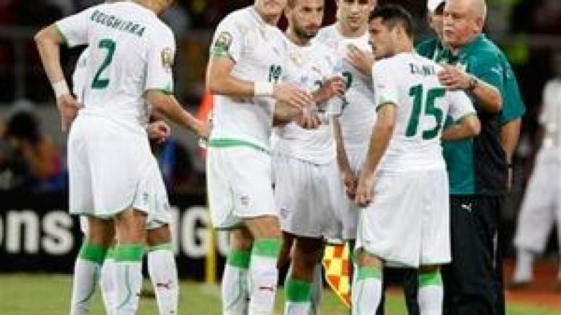 “13 زائد 2” تحطم الرقم القياسي في التحميل على الانترنت