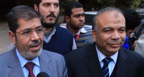 Égypte : l’Assemblée du peuple dissoute défie la justice en se réunissant
