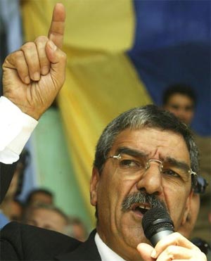 Saadi invite l’Amérique à une observation internationale intense aux prochaines présidentielles