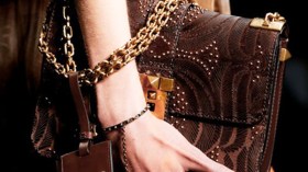 هكذا توظفين حقائبك واكسيسواراتك الصيفية