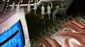 قرصان كومبيوتر يخترق ملفات 6 ملايين شخص في تشيلي