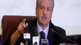 سلال: اطمئنوا الدولة واقفة بولاية غرداية