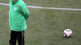 اللاعبون‭ ‬منقسمون‭ ‬حول‭ ‬مسألة‭ ‬استمرار‭ ‬سعدان