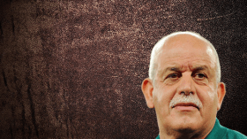 يجب على لاعبي الجيلين السابق والحالي التوقف عن التراشق الإعلامي