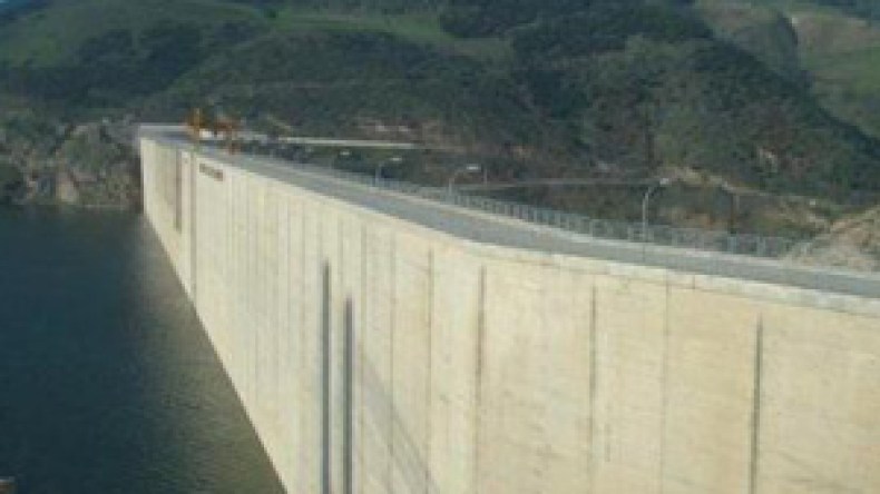 سلال: 700 بلدية عجزت عن تسديد فواتير الماء