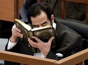 L'administration Bush admet qu'il n'y avait aucun lien entre Saddam Hussein et Al-Qaida