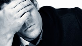 هل‭ ‬يستحق‮ ‬والدي‭ ‬البر‭ ‬به‭ ‬بعد‭ ‬فعلته‭ ‬النكرة؟‮ ‬