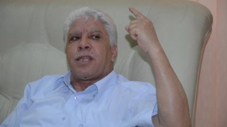 “أويحيى وبلخادم خرقا القانون واستعملا وسائل الدولة طيلة الحملة”