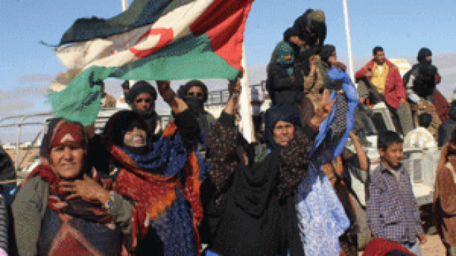 البوليزاريو تتهم القاعدة باختطاف أجانب من مخيمات اللاجئين