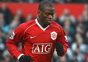 France striker Saha to leave Man United for Everton