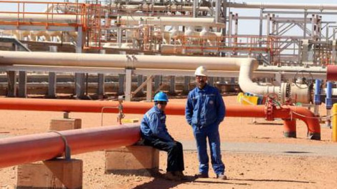عمال “سيبتال الدولية للفندقة والإطعام” يحتجون في أكبر ستة مواقع بترولية بالجنوب