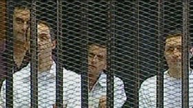 إفطار خمس نجوم وسهرات إلى الفجر لأبناء مبارك وحكومته في السجن