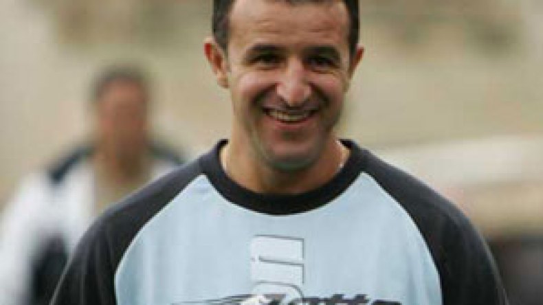 صايب يقرر اصطحاب محرز وقيو معه إلى الوطني السعودي