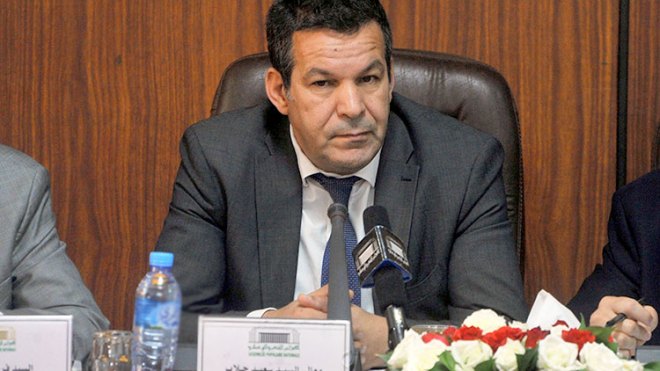 جلاب يدعو ممثل بريطانيا لرفع استثماراتها بالجزائر