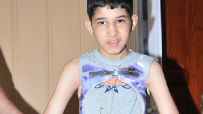 جرعة زائدة من الأنسولين حوّلت حياة أحمد إلى عذاب دائم