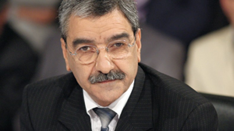 سعدي يقاضي نائبي البويرة وبجاية بتهمة القذف