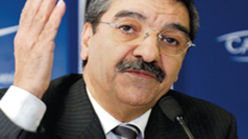 سعدي : مستعد للتنازل عن الحصانة البرلمانية و المثول أمام العدالة