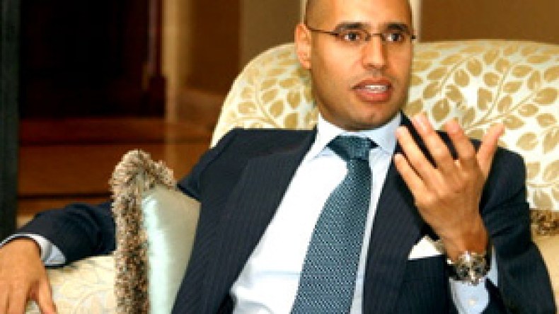 سيف الإسلام يزور إسرائيل لإنقاذ خيمة القذافي من نيران الثورة