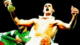 صايفي يجمع أنصار المولودية والحراش في بيته