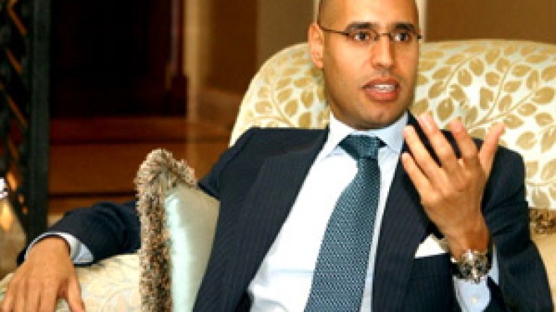 استقبال  رسمي  لنجل  القذافي  في  تلمسان