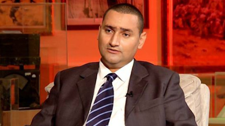 “الانتقال الديمقراطي لا يدعو إلى التمرد ومجموعات في الدولة ستحدث التغيير”