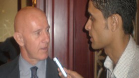لا‭ ‬تقسوا‭ ‬على‭ ‬غزال‭ ‬لأنه‭ ‬لاعب‭ ‬مهاري‭ ‬ويعجبني‭ ‬كثيرا‭ ‬