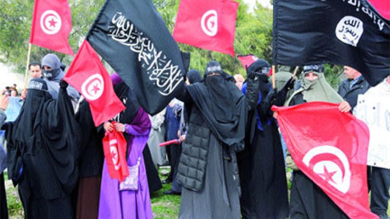 ‮”‬سلفيو‮”‬‭ ‬تونس‭ ‬يثورون‭ ‬من‭ ‬جديد‭ ‬بسبب‭ ‬معرض‭ ‬فني‭ ‬‮”‬مسيء‭ ‬للإسلام‮”‬