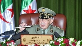 هذا هو الجانب الإنساني والخيري في حياة الفريق قايد صالح