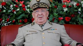 Gaïd Salah : “Le commandement de l’Armée n’a pas d’ambition politique”