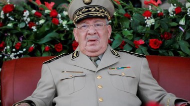 Gaïd Salah : “Le commandement de l’Armée n’a pas d’ambition politique”