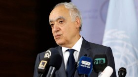 سلامة يبحث بالجزائر الوضع في ليبيا