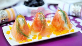 أقماع الجبن بالسلمون المدخن