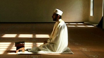 حكم تأخير صلاة الوتر ونسيانها حتى طلوع الفجر