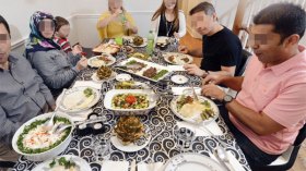 يريدون دخول الجنة من باب الريان وهم تاركون لعماد الدين!