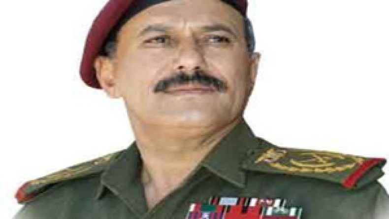 الحوثيون يؤكدون إسقاط طائرة في صعدة.. والحكومة تنفي