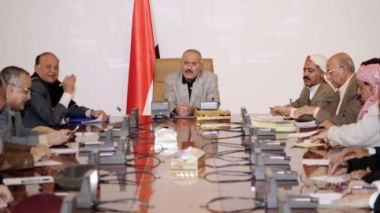 Yémen: Saleh signe l'accord de transfert du pouvoir