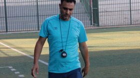 أرضية ملعب بوعقل أضحت خطرا على اللاعبين