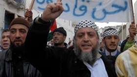 السلفيون.. من “أقفال الحب” إلى “الريفيون”