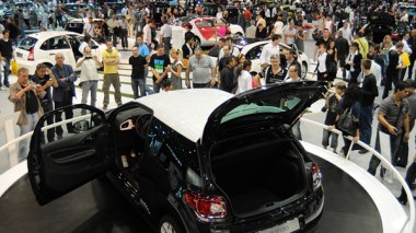 25 Brands Boycott Oran Cars Exhibition due to specifications