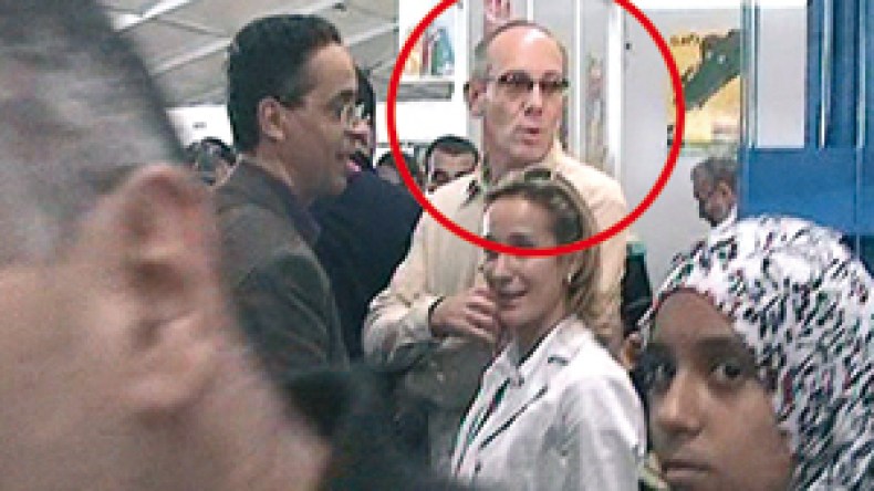 الملحق الثقافي للسفارة الفرنسية في قفص الاتهام