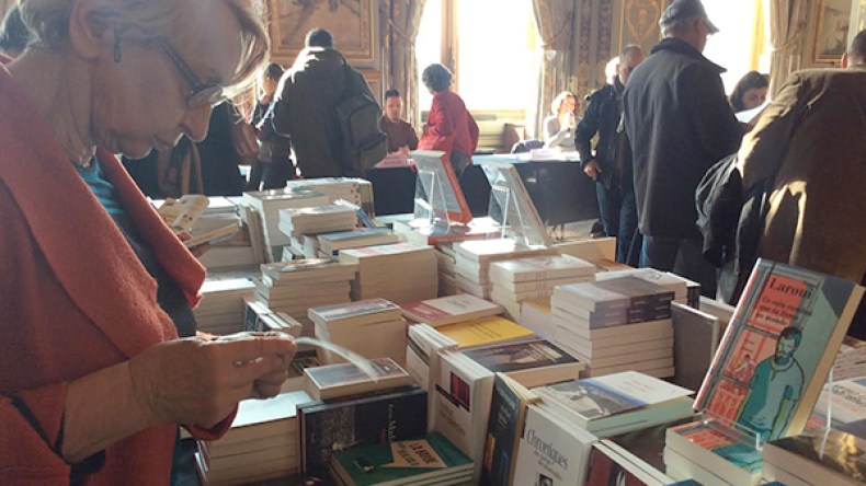 تكريم معرض الكتاب المغاربي بباريس لمالك شبل واجب