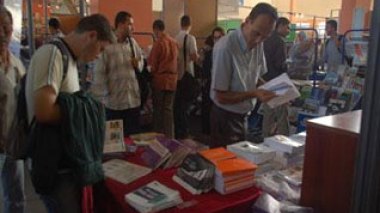 Algiers 14th International Book fair marked by the lack of the English book