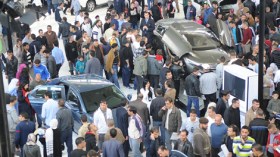 قصر المعارض يعجز عن استقبال زوار الصالون