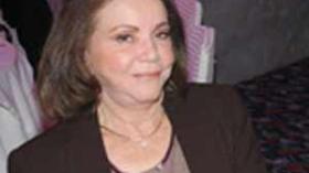 صاحبة  رائعة  ” كيف  رايي  هملني ”  تطير  إلى  فرنسا  للعلاج