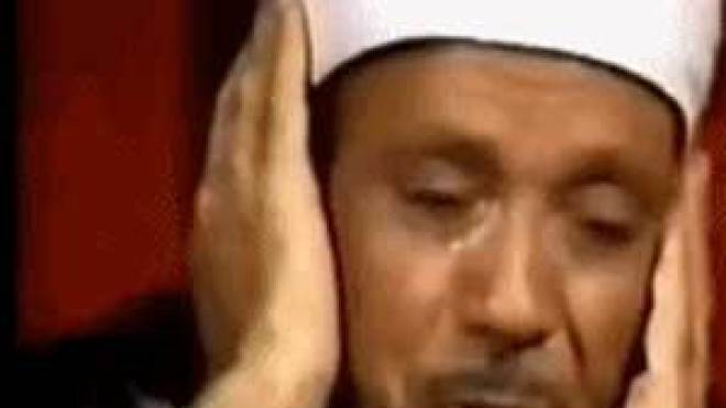 الشيخ عبد الباسط عبد الصمد ما زال الأقرب إلى قلوب الملايين بتلاوته للقرآن