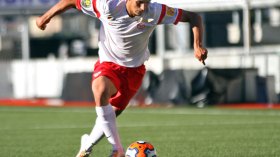 المخابرات الفرنسية تستجوب لاعبا جزائريا لأنه صلّى مع مرّاح