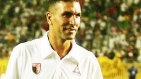 حشود جماهيرية كبرى لاستقبال سمير زاوي بشوارع عاصمة التيطري