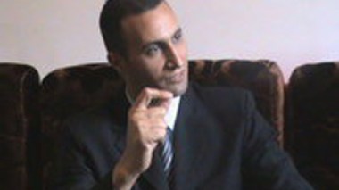 Le président du Conseil politique de l’opposition égyptienne à Echorouk : ” Le régime a procédé à la constitution de milices armées…L’armée n’interviendra pas pour sauver Moubarak”