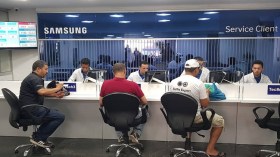 “سامسونغ” تمدد فترة ضمان صلاحية منتوجاتها إلى 2 ماي المقبل